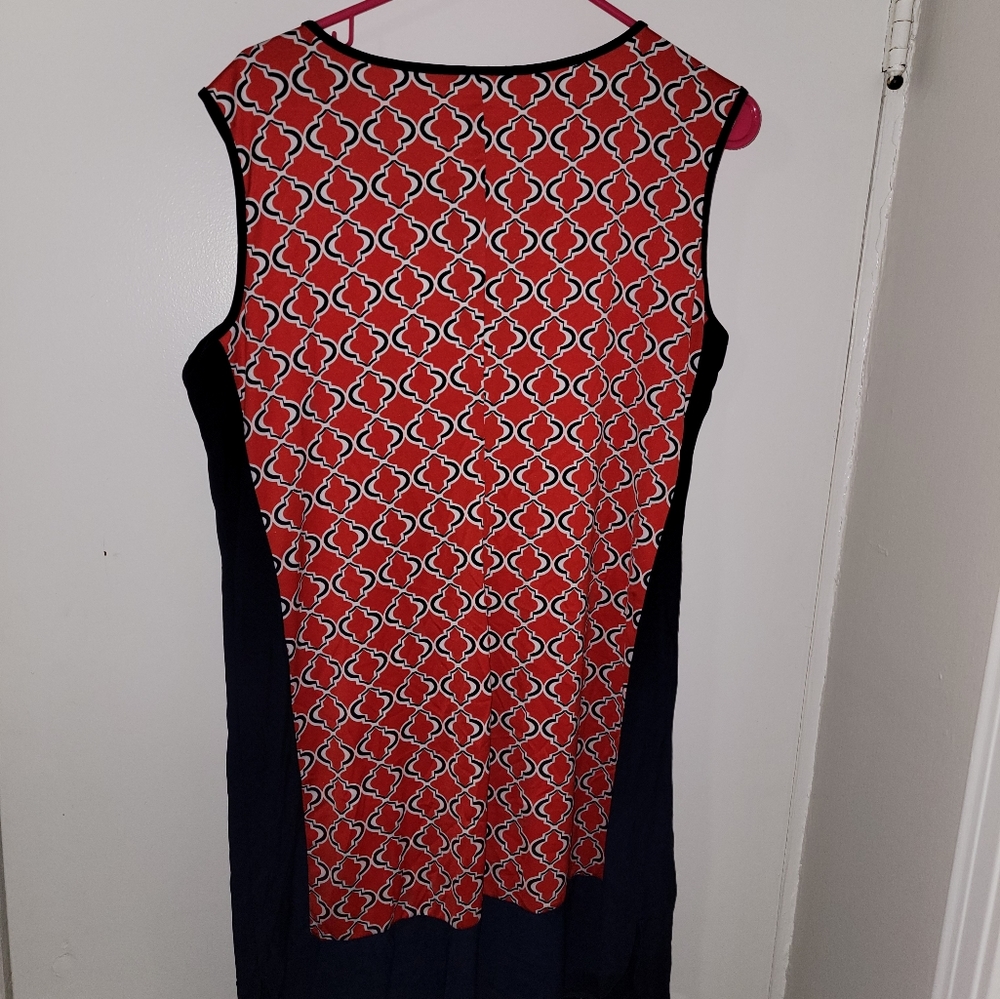 Dress - Picture 3 of 3
